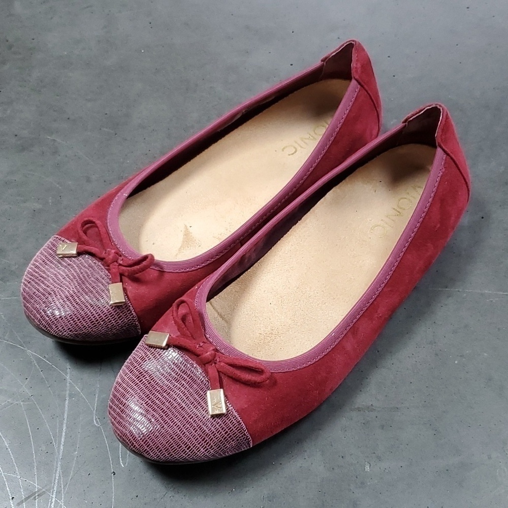 Vionic Minna merlot suede